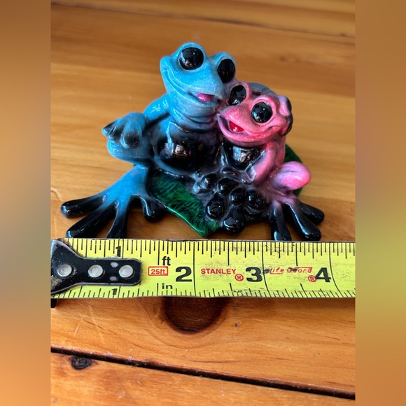 Toadly In Love -Kitty’s Critters collectible figurine - Picture 5 of 6